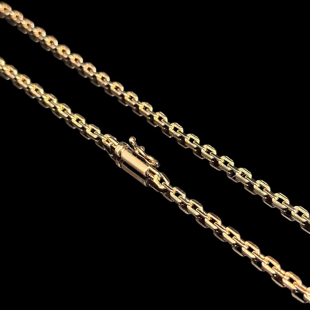 CORRENTE CARTIER CADEADO 2,5MM - BANHADO A OURO 18K