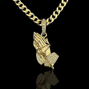 PINGENTE ORAÇÃO CRAVEJADO - BANHADO A OURO 18K