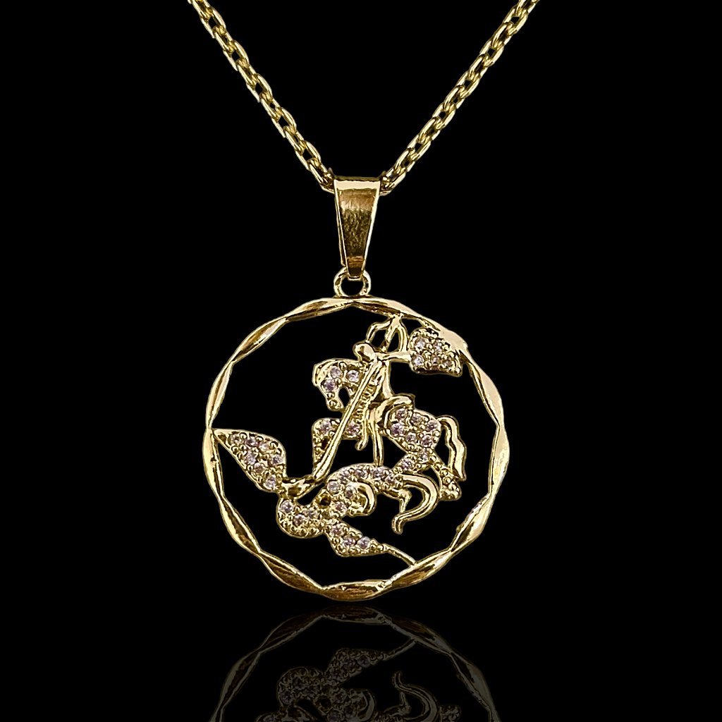 PINGENTE MEDALHA VAZADA SÃO JORGE CRAVEJADO - BANHADO A OURO 18K