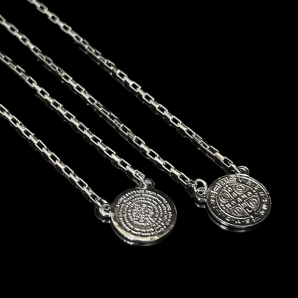 ESCAPULARIO - MEDALHA SÃO BENTO - 60CM - BANHADO A OURO BRANCO - Imagem 2