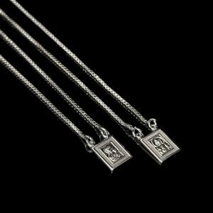 ESCAPULARIO - MENINO JESUS E SAGRADO C. -60CM - BANHADO A OURO BRANCO