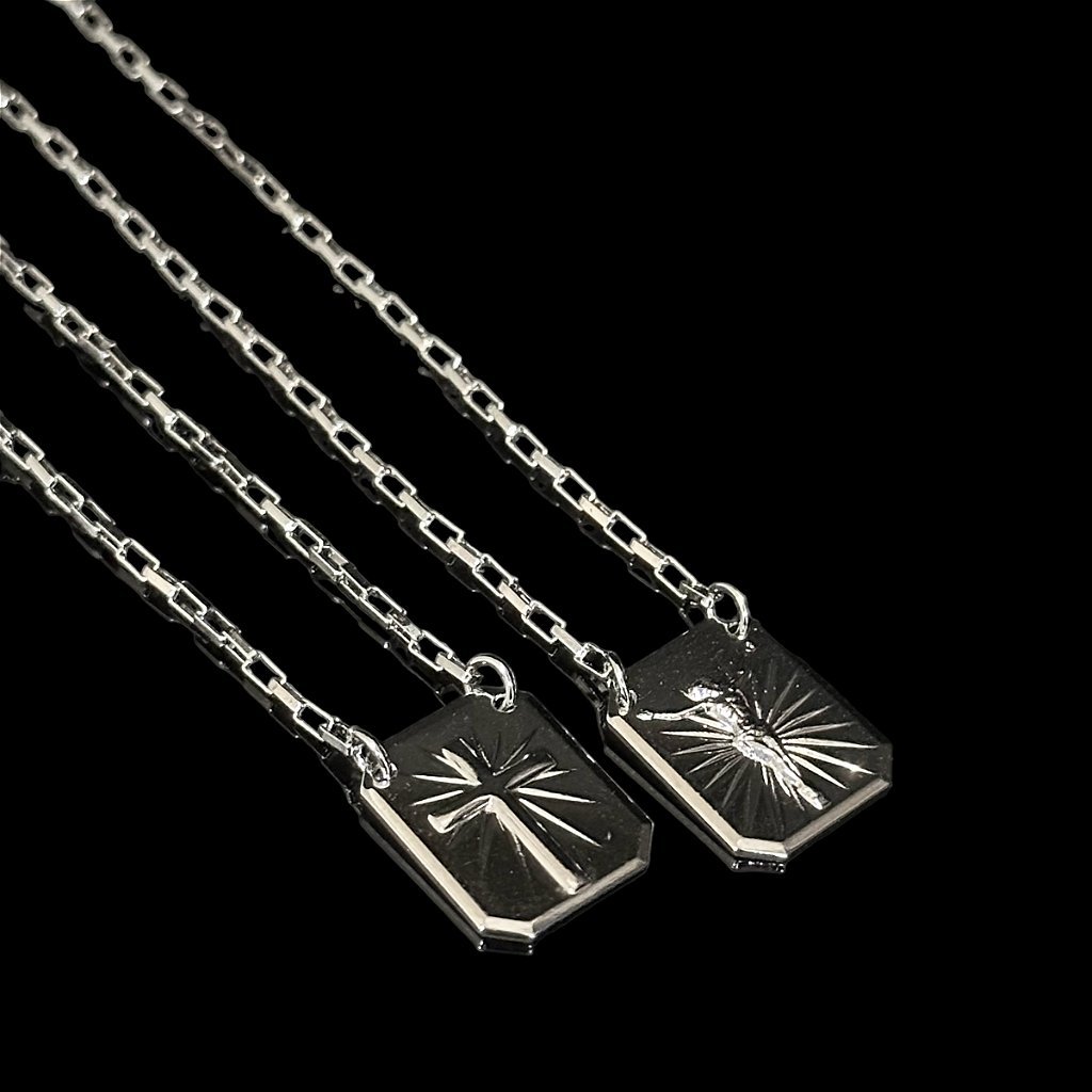 ESCAPULARIO - MEDALHA CRUZ E CRISTO - 70 CM - BANHADO A OURO BRANCO