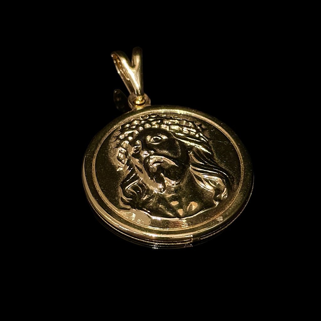 PINGENTE MEDALHA FACE DE CRISTO - BANHADO A OURO 18K - Imagem 2