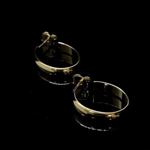 BRINCO OVAL - BANHADO A OURO 18K