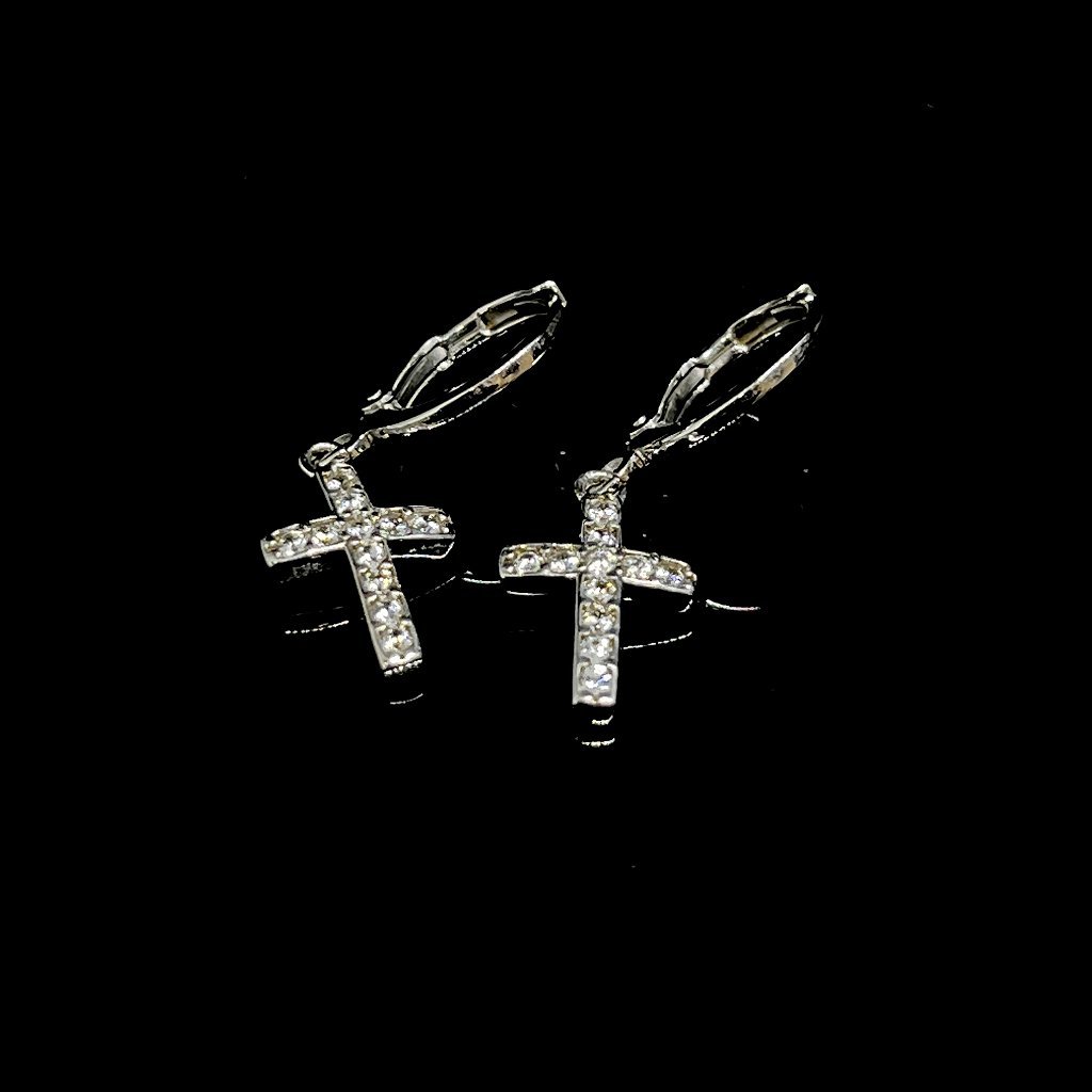 BRINCO CRUCIFIXO - CRAVEJADO ZIRCONIA - BANHADO A OURO BRANCO