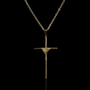 PINGENTE CRUCIFIXO CORDA - BANHADO A OURO 18K