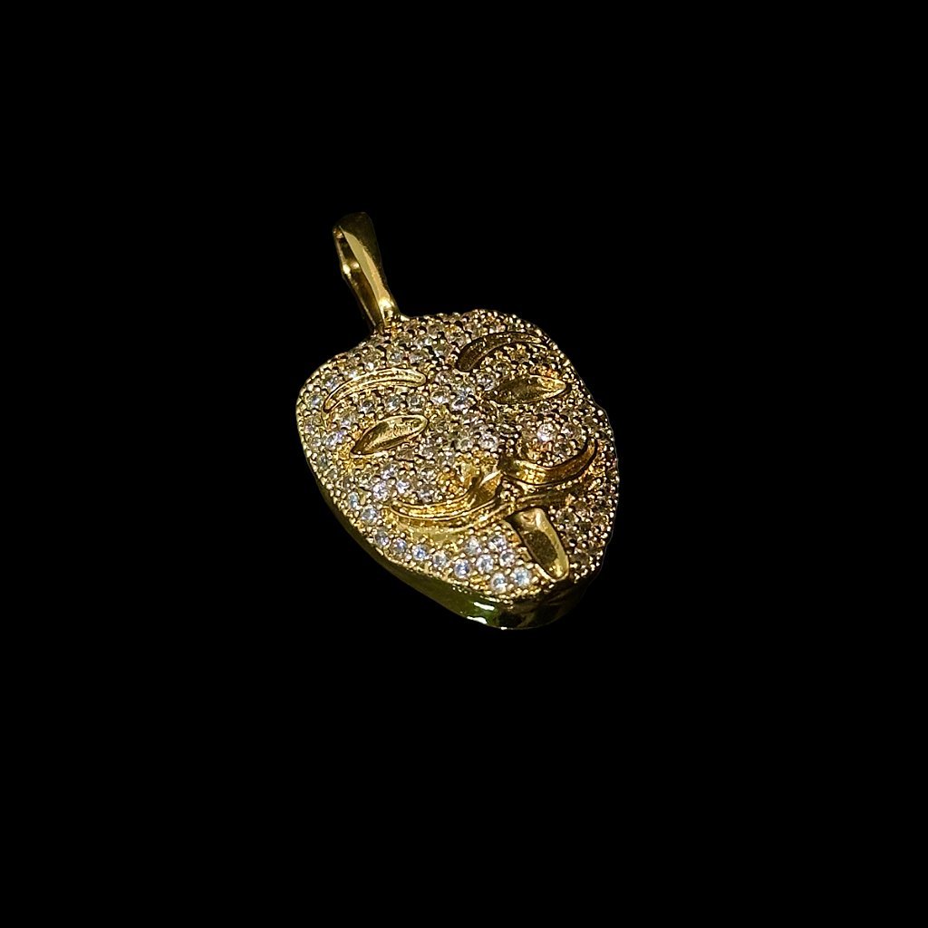 PINGENTE "V" VINGANÇA - CRAVEJADO ZIRCONIA - BANHADO A OURO 18K - Imagem 2