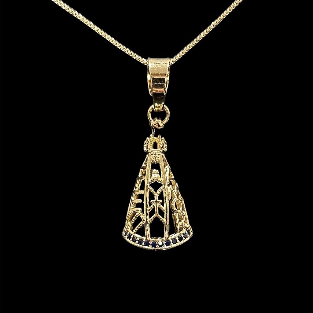 PINGENTE NOSSA SENHORA APARECIDA VAZADA - CRAVEJADA - BANHADO A OURO 18K