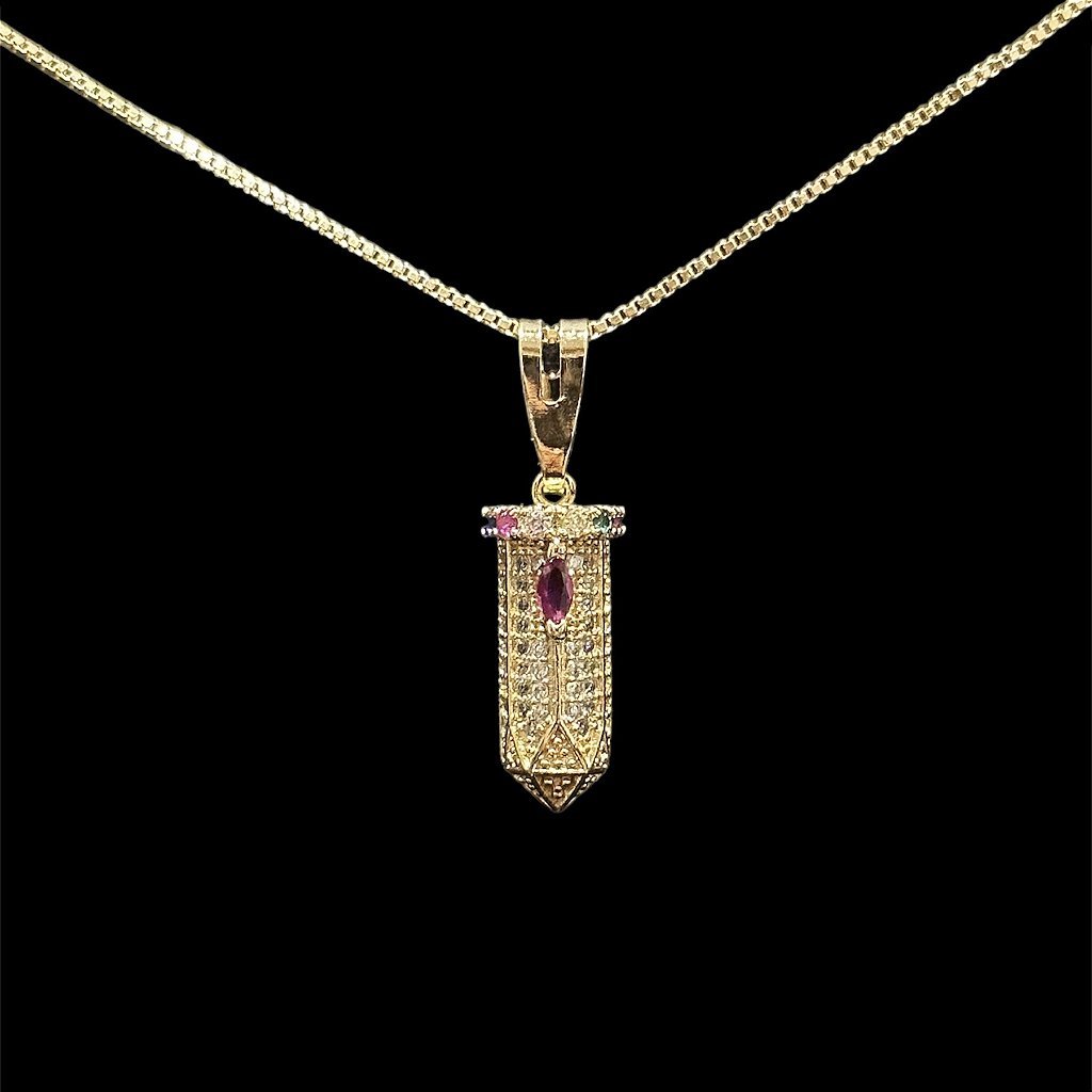 PINGENTE ADAGA CRAVEJADA - BANHADO A OURO 18K