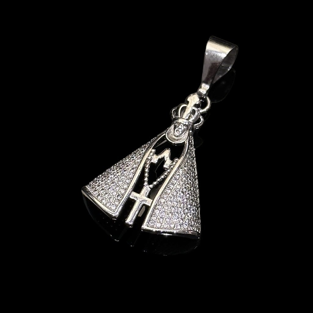 PINGENTE NOSSA SENHORA APARECIDA CRAVEJADA - BANHADO A OURO 18K - Imagem 2