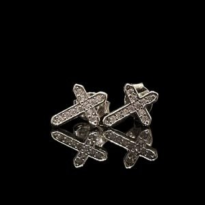 BRINCO CRUCIFIXO - CRAVEJADO - BANHADO A OURO BRANCO