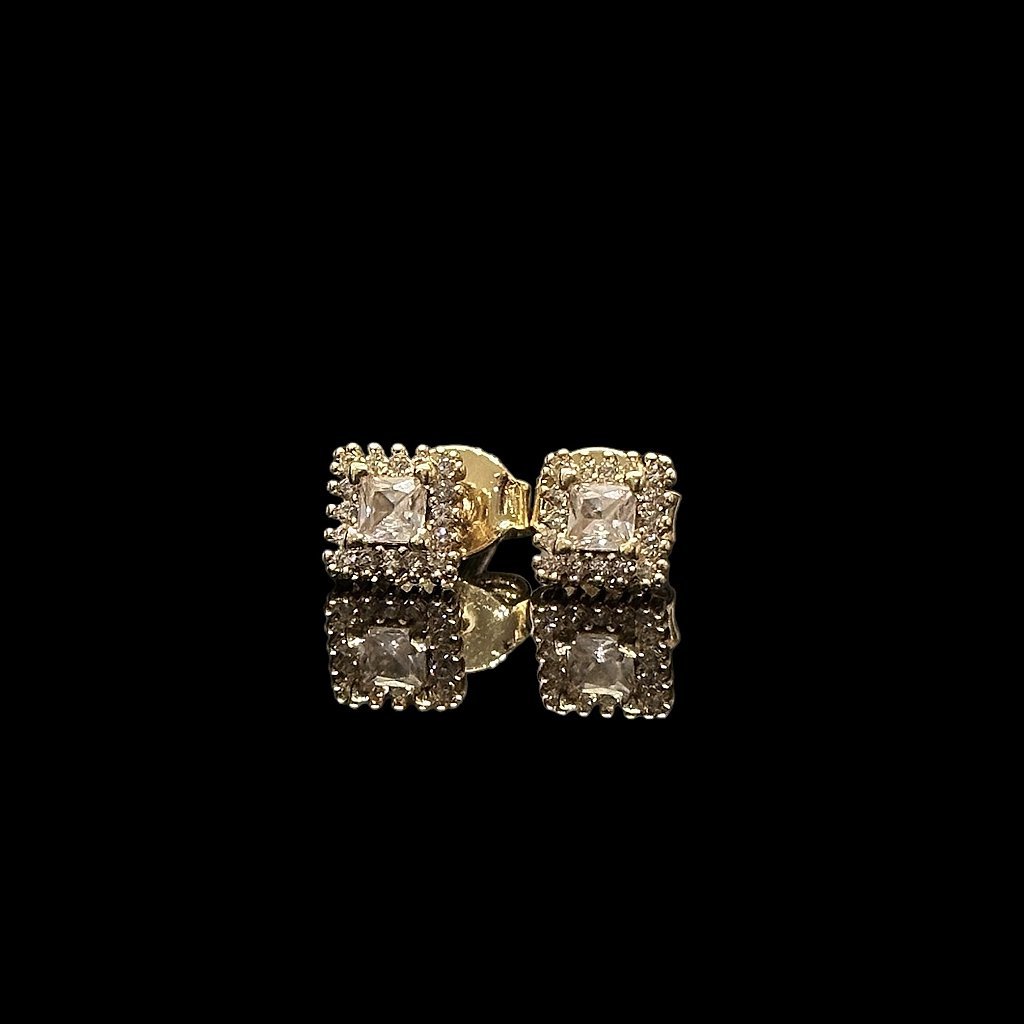 BRINCO SQUARE DIAMOND - BANHADO A OURO 18K